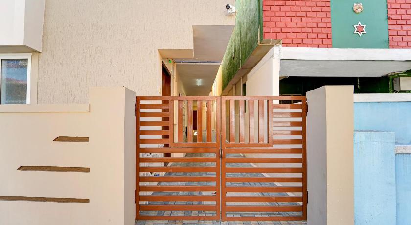 Super Townhouse Saibaba Colony Bus Terminal Formerly S M Residency - image 16