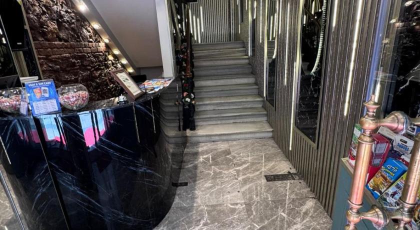 The İndependent Hotel - image 3