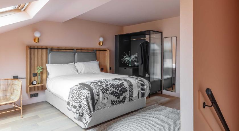 Image of Signature Suite 0