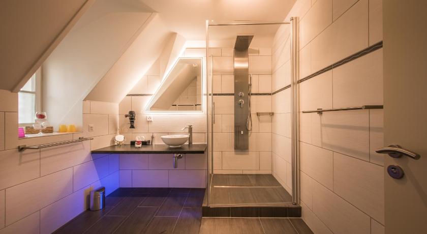 Max Aviation Villa & Apartments - image 6