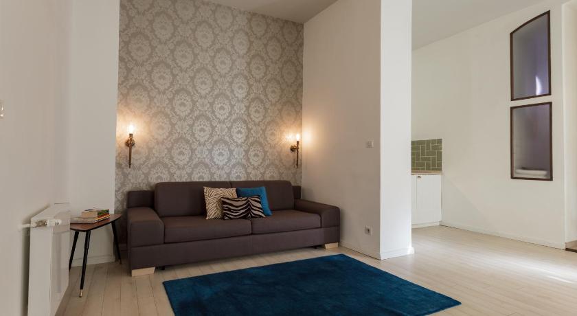Image of One-Bedroom Apartment with Balcony 5
