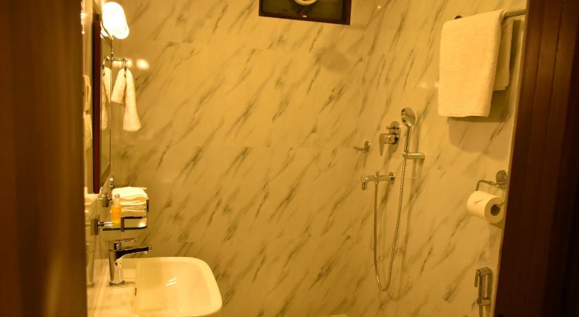 Image of Deluxe Double or Twin Room 2