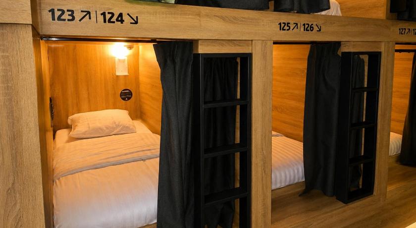 De Lola Podshotel - image 16