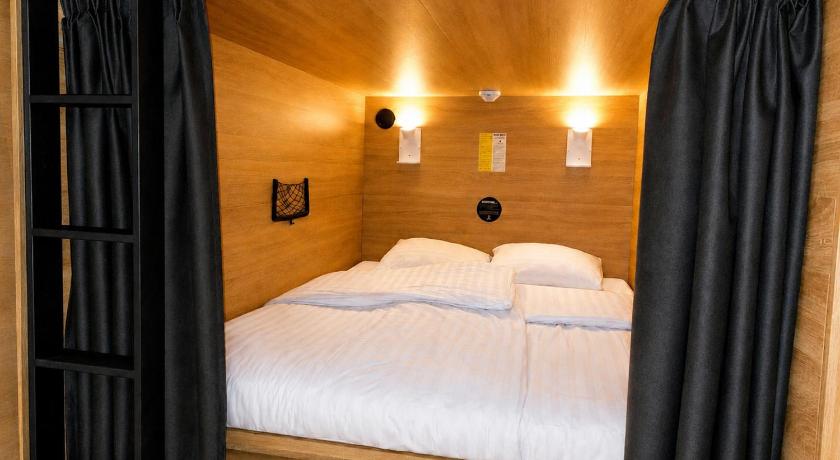 De Lola Podshotel - image 13