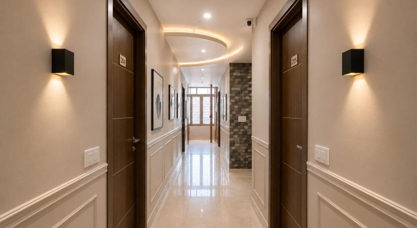 Hotel Meridia Inn Near PEC College & PGI - image 6