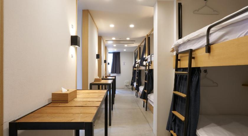 Image of Mixed Capsule-shaped Dormitory (18 Adults) 0