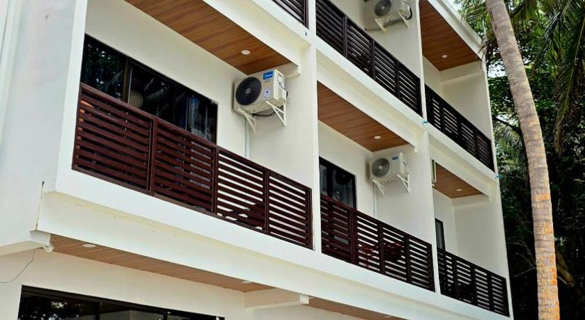 The Pearl Seaview - image 11