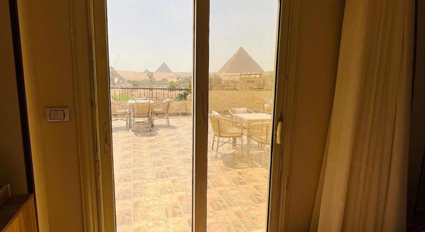 Pyramids View Hotel - image 12