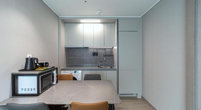 Image of Suite 4
