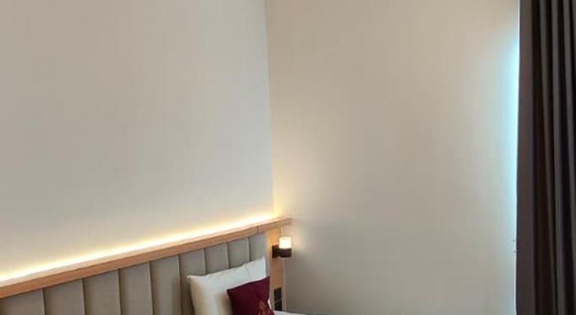 AYMAN SYARIAH HOTEL – Surabaya, IL