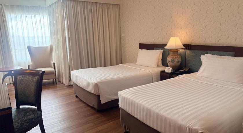 Image of Superior Room 12