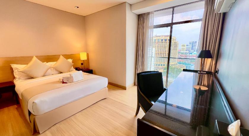 Image of Premier Suite with Bathtub 15