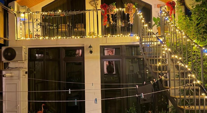 Nitsa Guest House