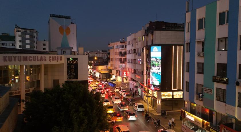 The Rizon Hotel - image 13
