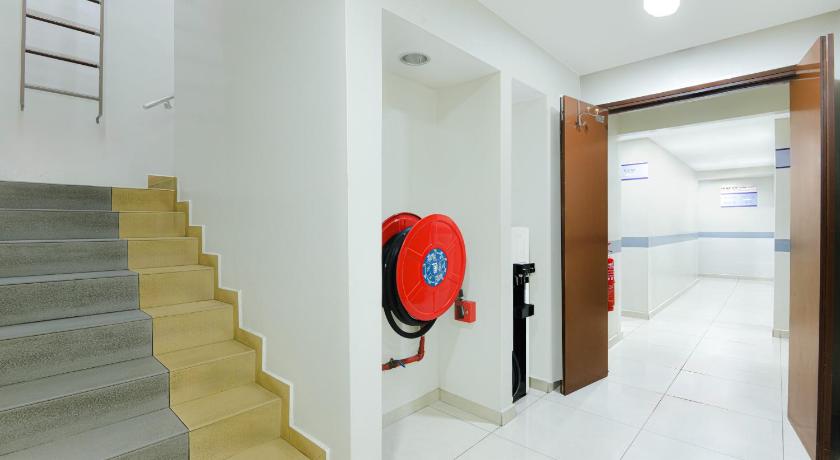 Dancenter Hotel Shah Alam - image 8