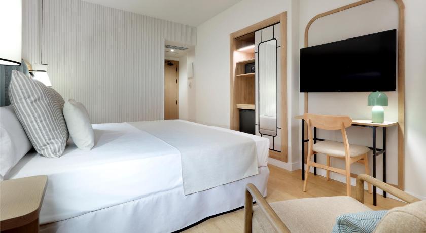 Kétszemélyes szoba 2 felnőtt részére (Double Room for 2 Adults) fotója 7
