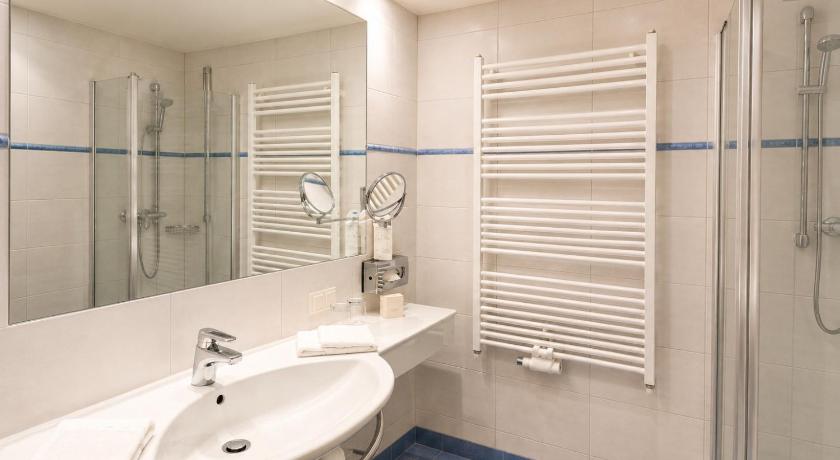 Image of Standard Double Room 2