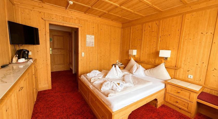Image of Standard Double Room 8