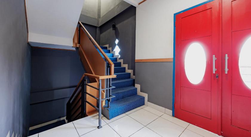 RedDoorz near Sarinah Mall – Jakarta, NY