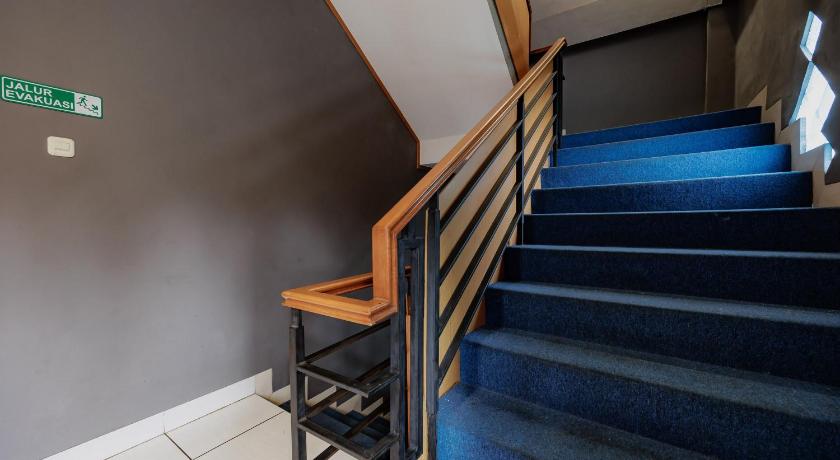 RedDoorz near Sarinah Mall – Jakarta, NY