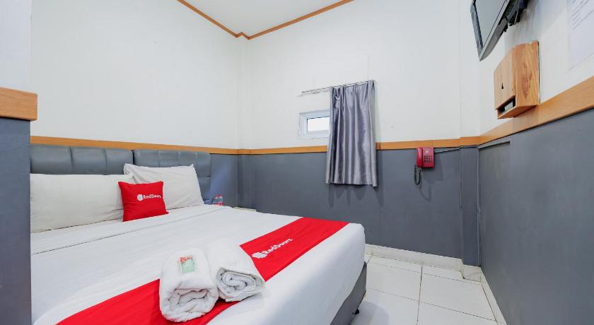 RedDoorz near Sarinah Mall – Jakarta, NY