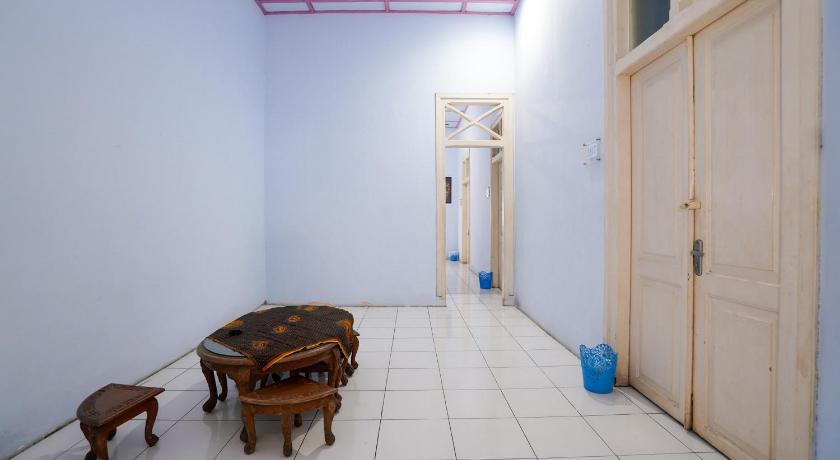 RedDoorz near Stasiun Lawang - image 21