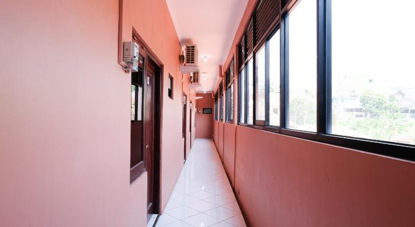 RedDoorz Syariah Miyona near Siliwangi Semarang - image 19