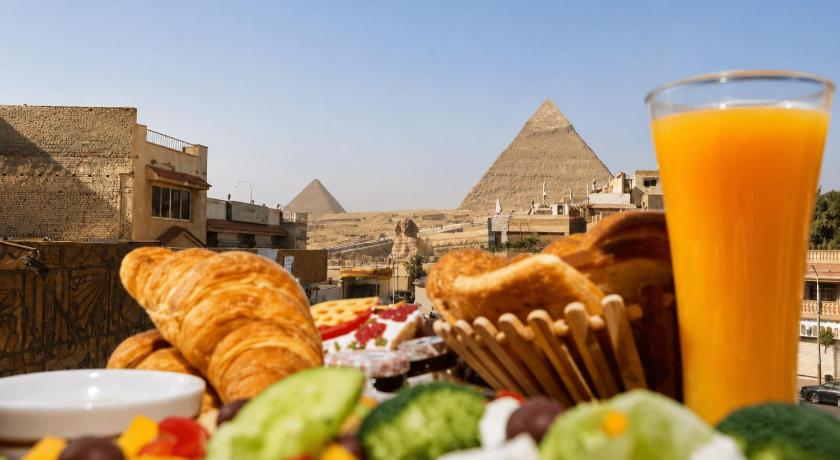 Pyramids View Hotel - image 2