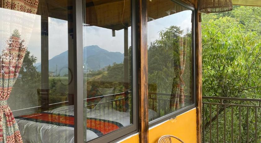 Image of Valley View Room with Balcony 1