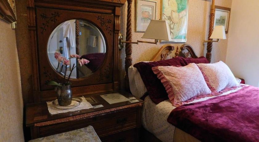 Cliff Crest Inn photo