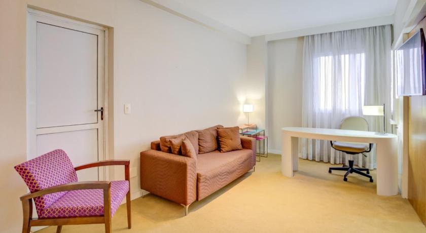 Image of Family Room 6