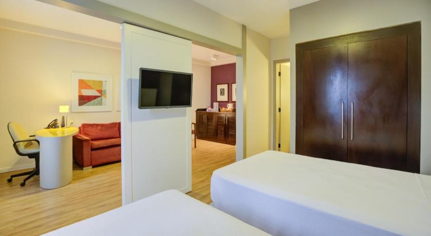 Image of Deluxe Twin Room 1