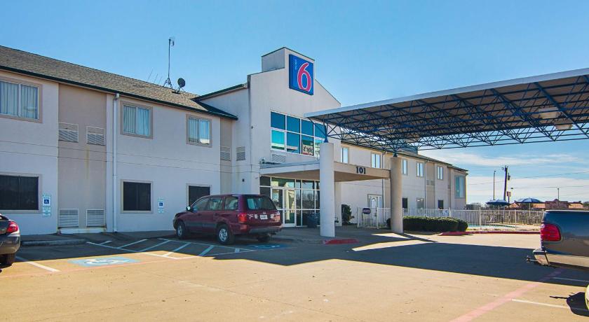 Motel 6-Terrell, TX