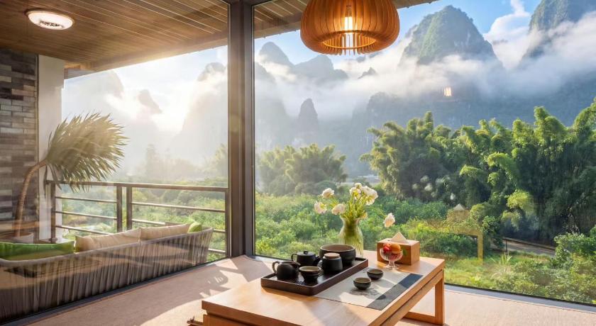 Yangshuo Lijiang Island Riverside Resort-English speaking & local guide & pick up service & sunset o
