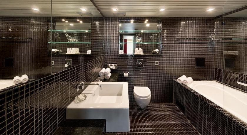 Image of Suite 15