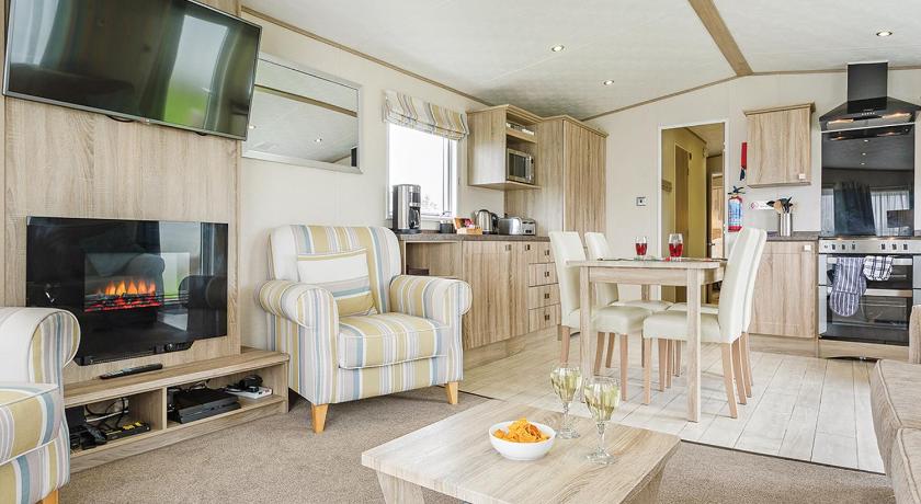 Image of Six-Bedroom Holiday Home 4
