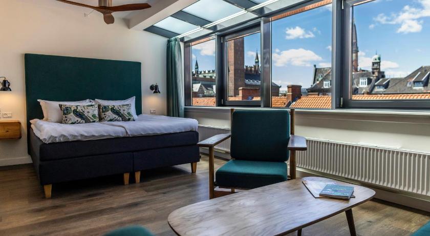 Image of Suite with View 0