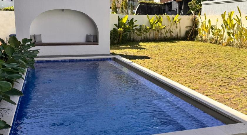 TRISUMA GUEST HOUSE - image 9