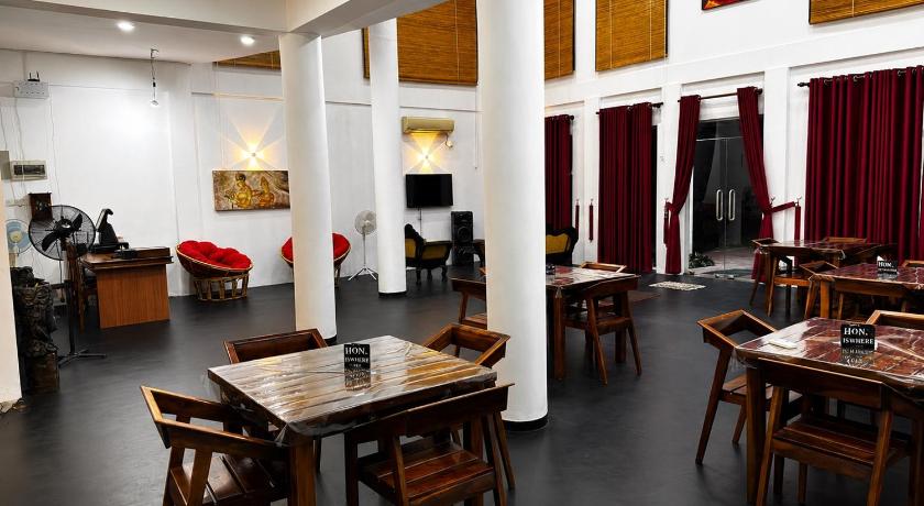 Amore Beach Resort - image 15