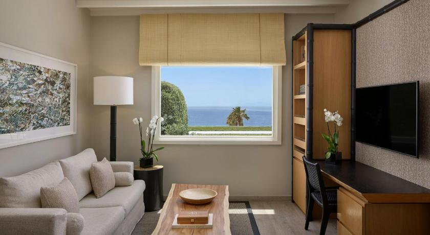 Image of Luxury, Suite, Sea view, Private pool 5