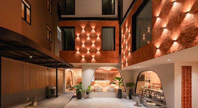 Jace Siam Hotel - image 2