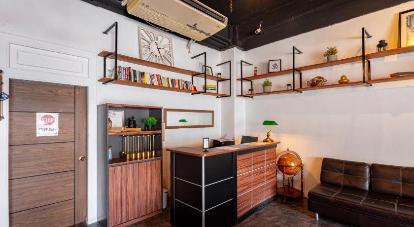 Kata Station Boutique Hotel, Kata Beach – Phuket, WY