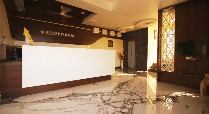 Hotel Vraj Inn photo