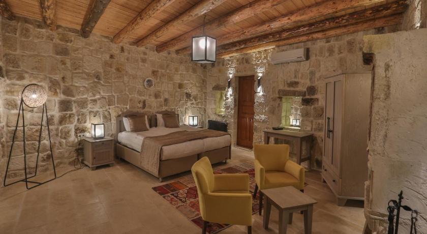 Acropolis Cave Suites