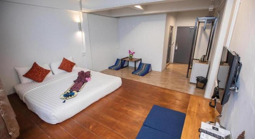 Image of Superior Room 3