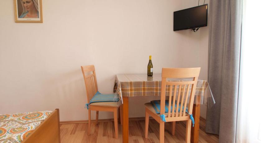 Apartment 1099 - image 41