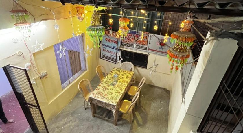 Apna Banaras (p) Guest House - image 14