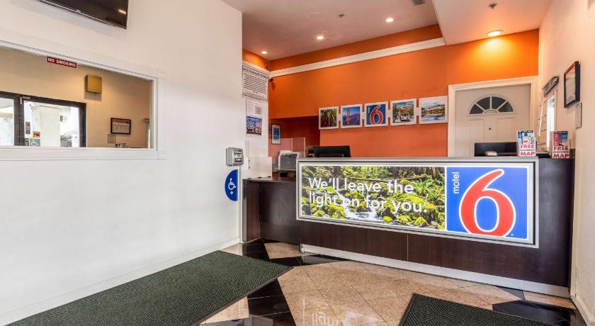 Motel 6 San Rafael photo