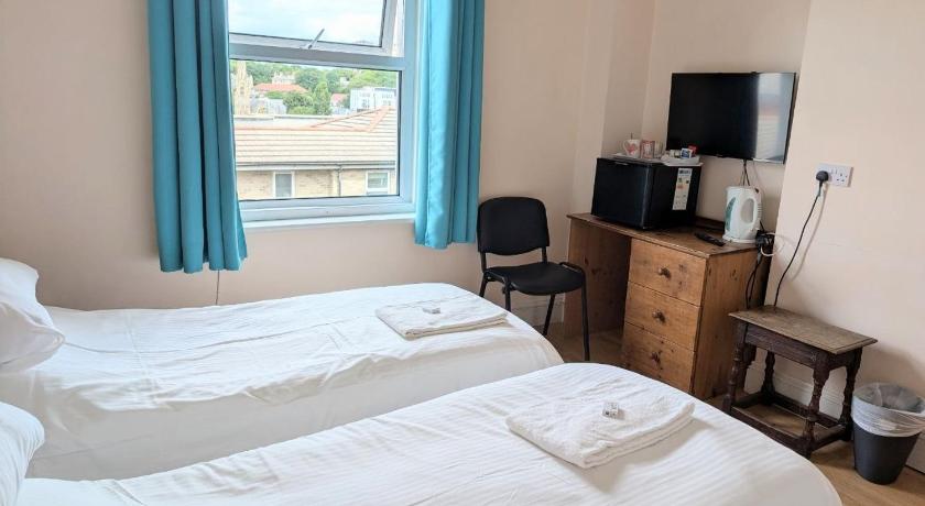 Image of Twin Room 1