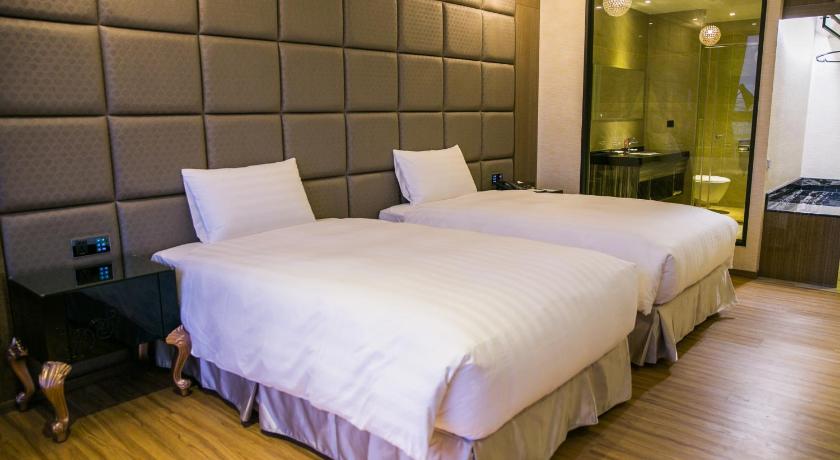 Image of Deluxe Twin Room 5